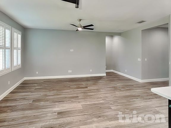 2nd image of 1842 Castleton Dr