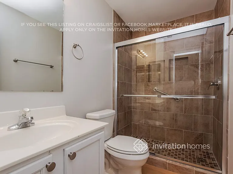 10920 Harmony Glen Ct — Photo 14