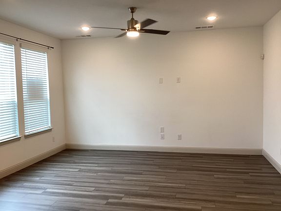 4th image of 4429 Union St