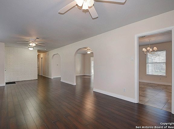 5th image of 226 Beechwood Ln