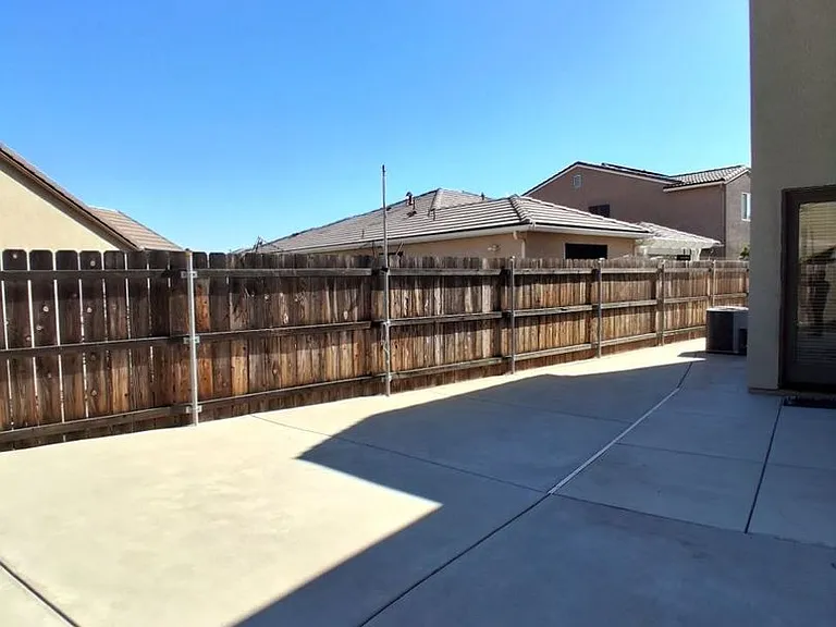 3813 Griffith Ave — Photo 25