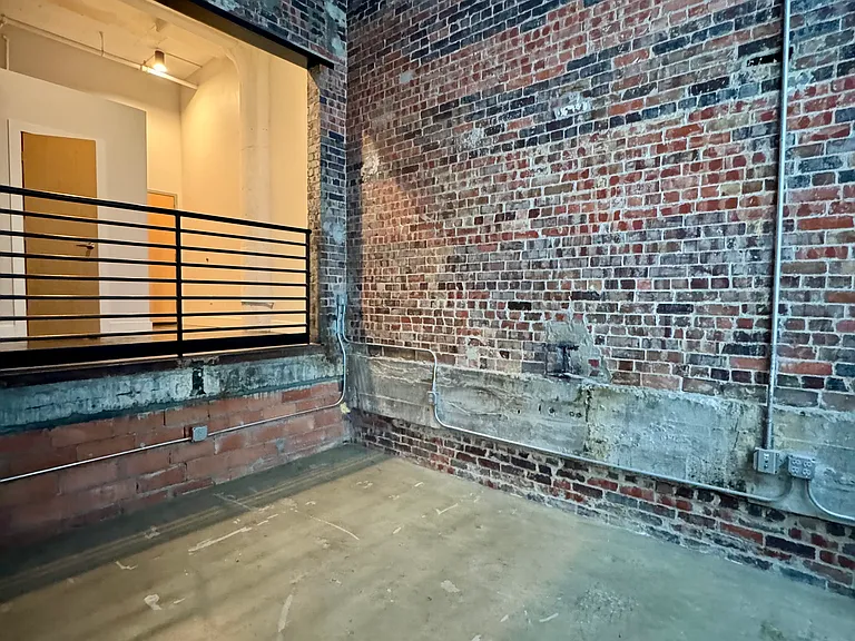 10th Street Lofts — Photo 36