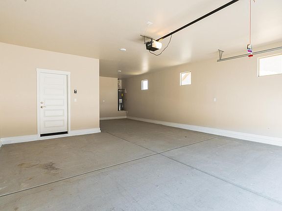 4th image of 26207 W Forest Grove Ave