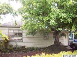 390 24th St SE, Salem, OR 97301