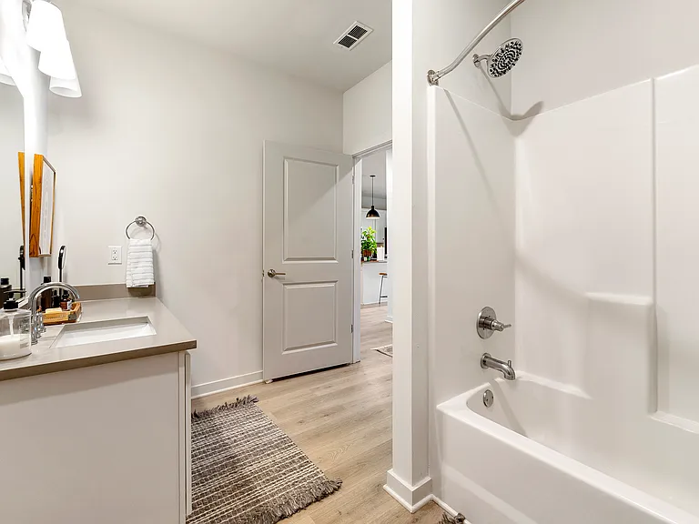 Wisteria Ridge — Photo 11