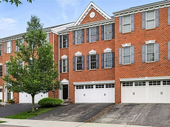 3rd image of 350 Marshall Heights Dr