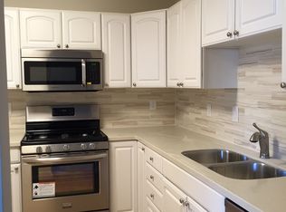 7522 Snowpea Ct #17, Alexandria, VA 22306