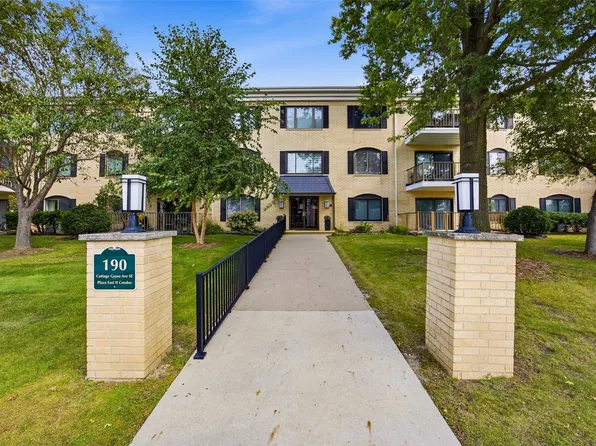 190 Cottage Grove Ave SE APT 302, Cedar Rapids, IA 52403