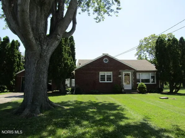 6018 Corduroy Rd, Oregon, OH 43616