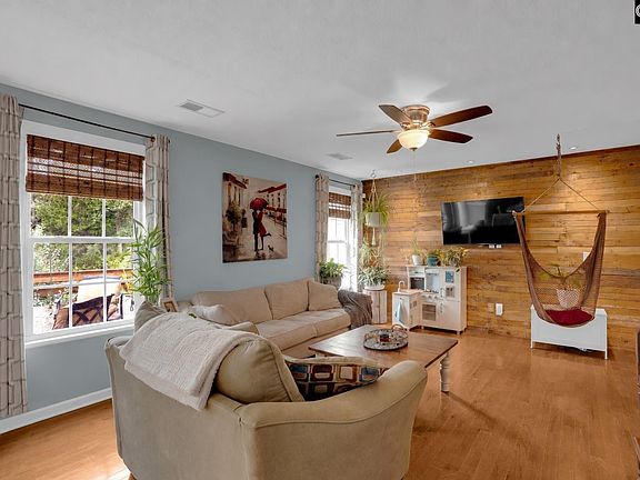 5th image of 227 Walkbridge Way