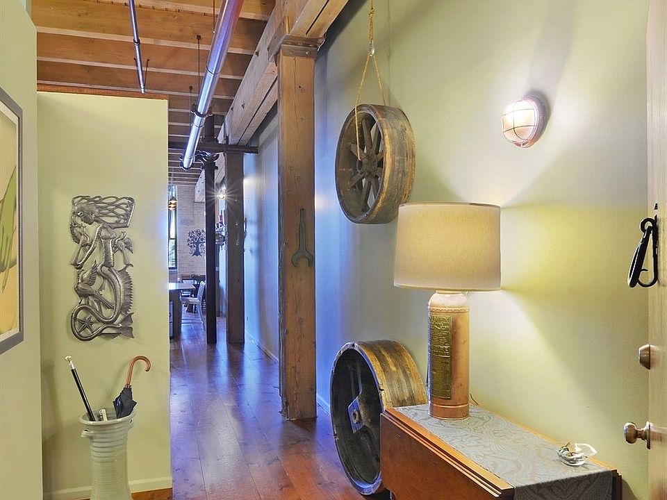 1st image of 1733 W Irving Park Rd APT 305