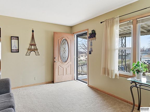 3rd image of 7007 S 41st Ave