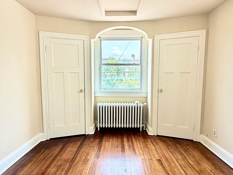 4224 Sheldon Ave — Photo 8