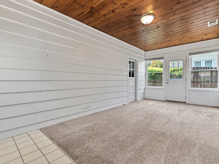 1514 N Washington St — Photo 14