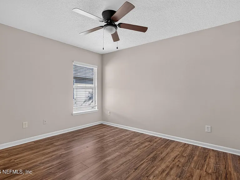 7047 Deer Lodge Cir #106 — Photo 20