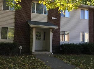 332 Riggin Rd APT 11, Troy, IL 62294