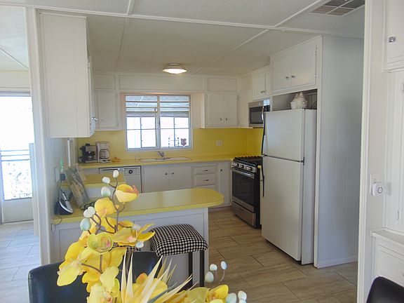 4th image of 133 Pali Dr