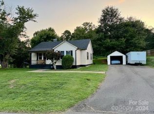 105 Normandy Dr, Morganton, NC 28655