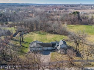 9198 Hegel Rd, Goodrich, MI 48438