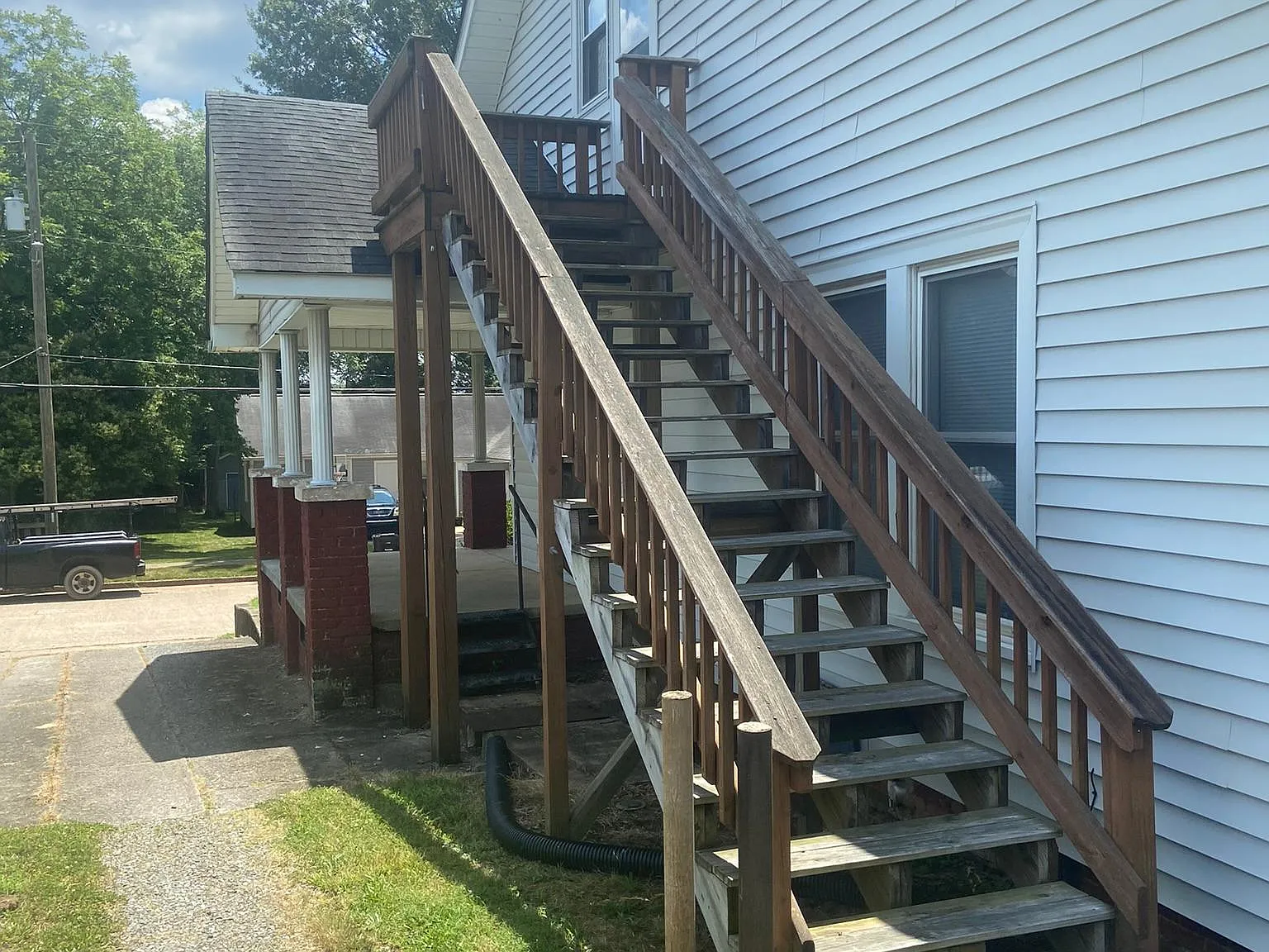 Studio, 644 sqft, $1,050 — Photo 2