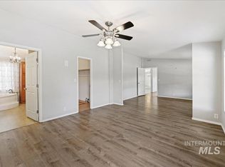 11205 Dally Ln, Middleton, ID 83644