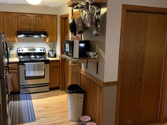 3rd image of 94 Northwood Dr #94
