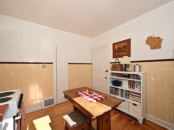 5th image of 3906 N Frederick Ave