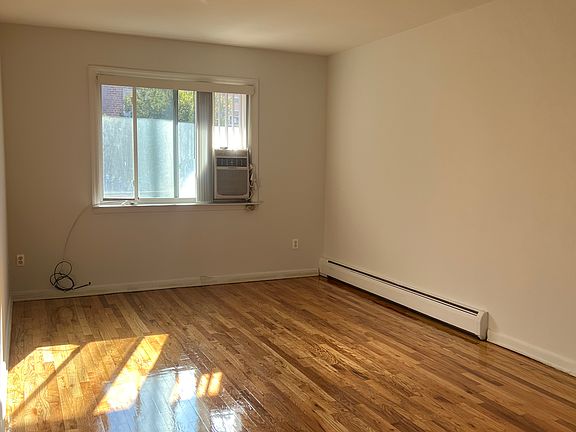 4th image of 155 Bay 44 St #1