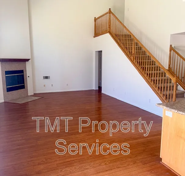 2742 La Purisima Ave — Photo 8