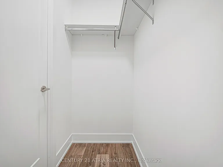 858 Dupont St #Penthouse 03 — Photo 17