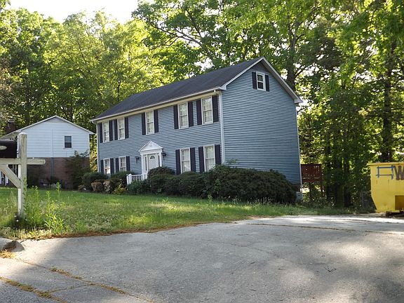 2nd image of 3004 Manchester Dr