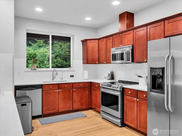 35227 SE Aspen Lane #1202, Snoqualmie, WA 98065