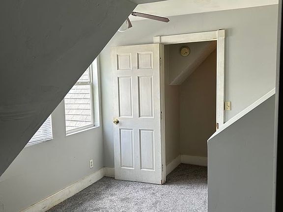 5th image of 1422 Central Ave #2A