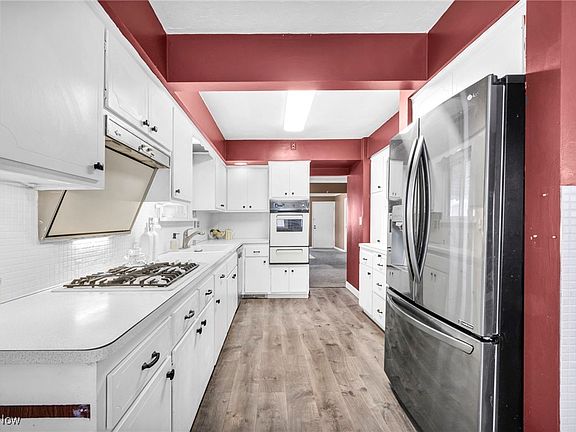 5th image of 4809 Wellington Ave