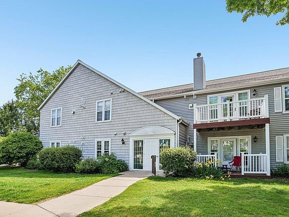 2nd image of 701 Harbor House Dr Unit 2