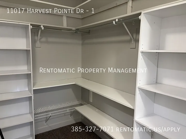 11017 S Harvest Pointe Dr #1 — Photo 26