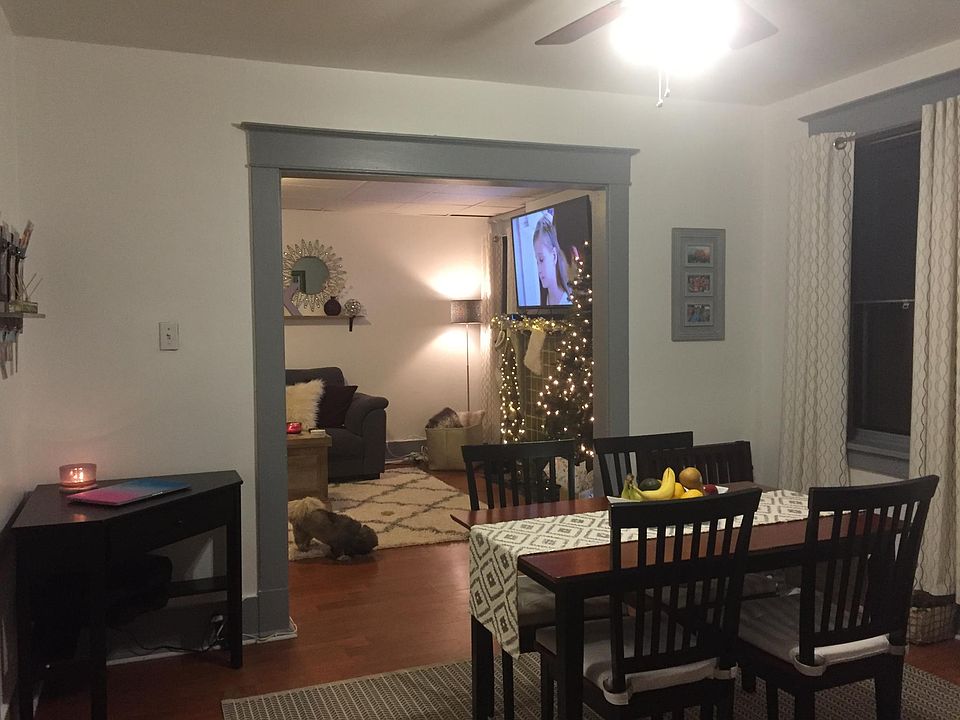 Middle room