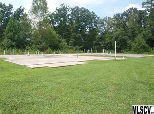 1328 21st Ave NE, Hickory, NC 28601