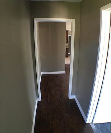 3rd image of 3512 Los Flores Blvd