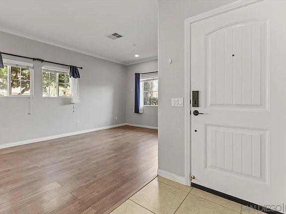 5th image of 1313 Las Brisas Dr