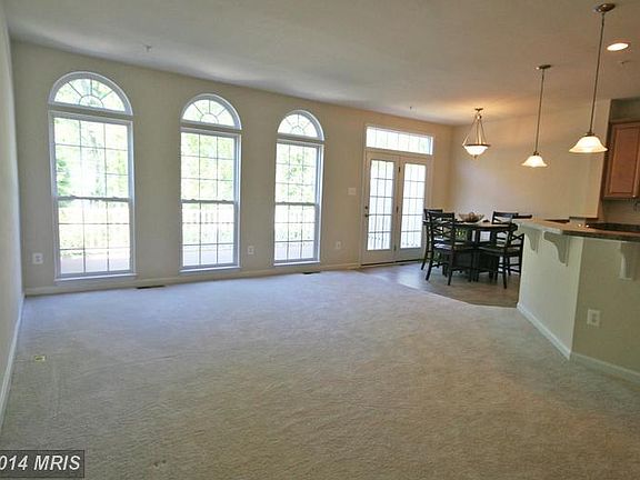4th image of 2415 Newmoor Way