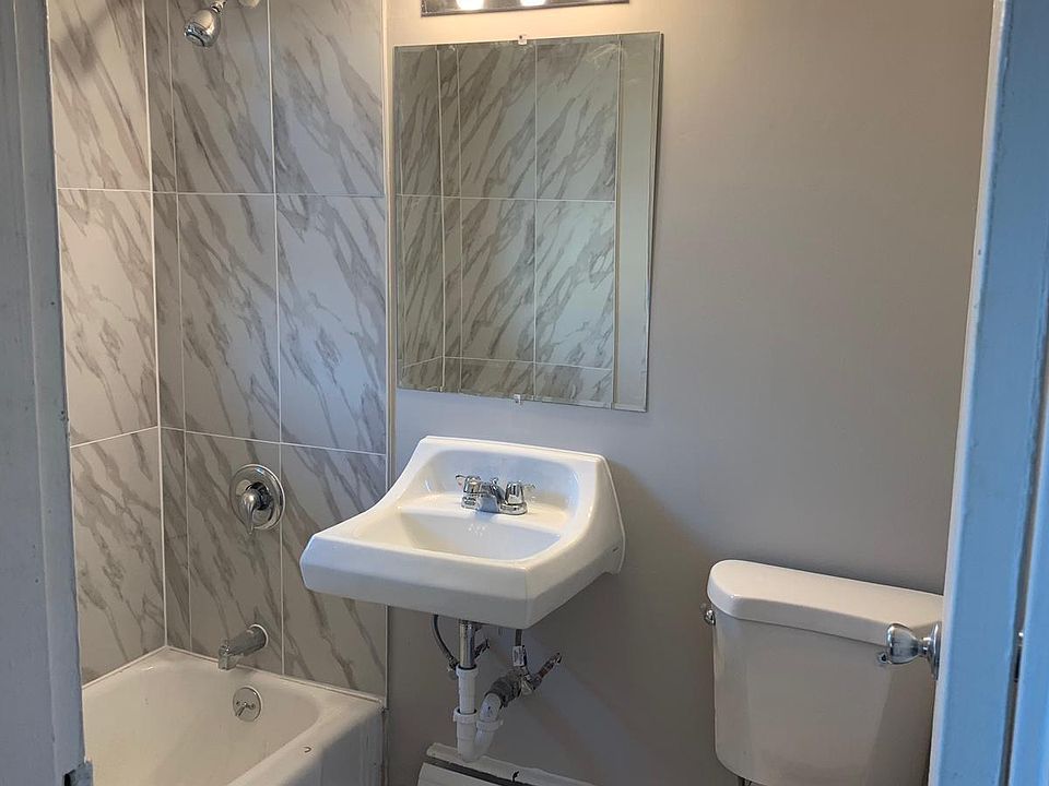 1st image of 117 W 3rd Ave APT 5