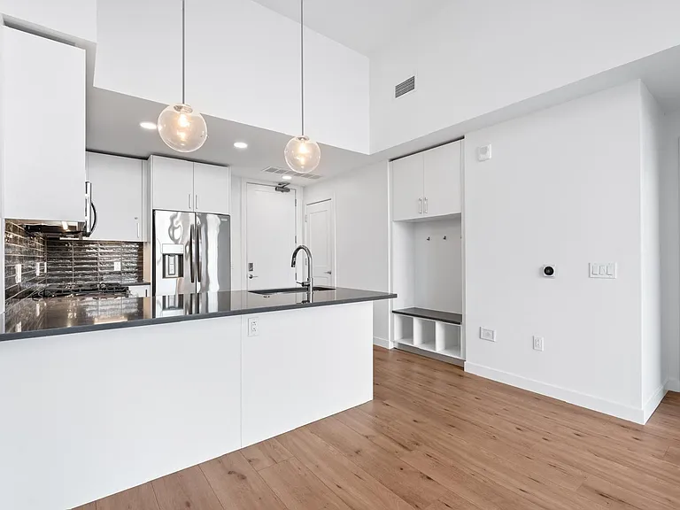 1212 Demonbreun St #614 — Photo 3
