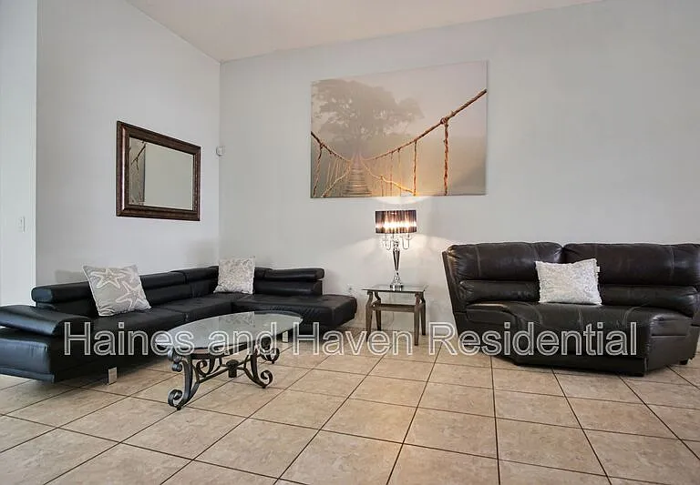 546 Pineloch Dr — Photo 14
