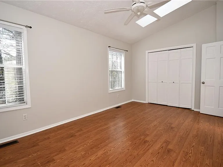 604 Wedgewood Way — Photo 15