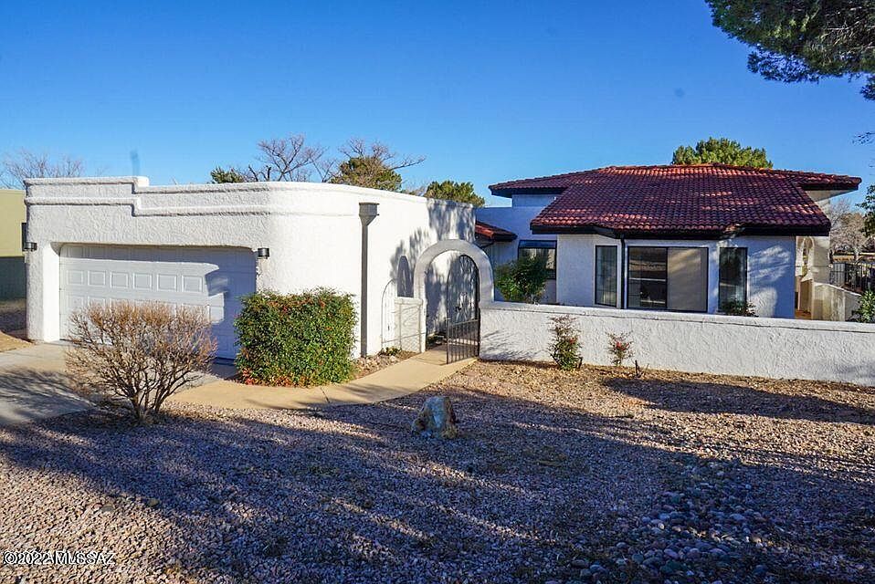 1st image of 2902 E Pebble Beach Dr