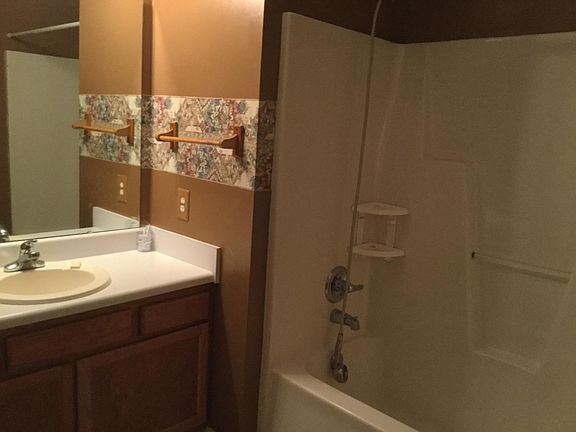 3rd image of 903-3B Hanahan Ct