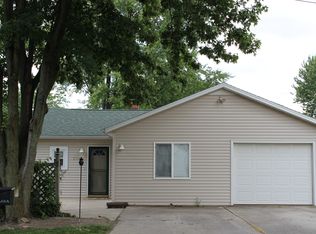 2114 Anna St, Findlay, OH 45840