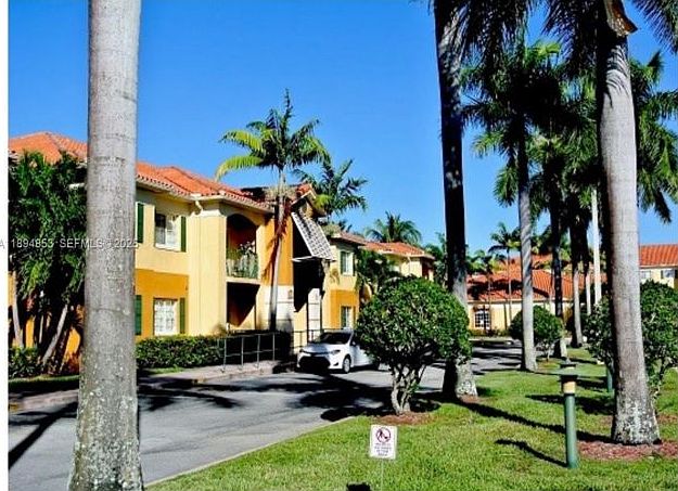 1st image of 105-7-7290 NW 114th Ave #1057