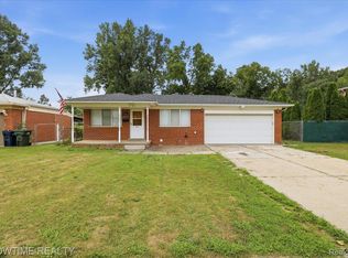 4922 Sanford Dr, Sterling Heights, MI 48310